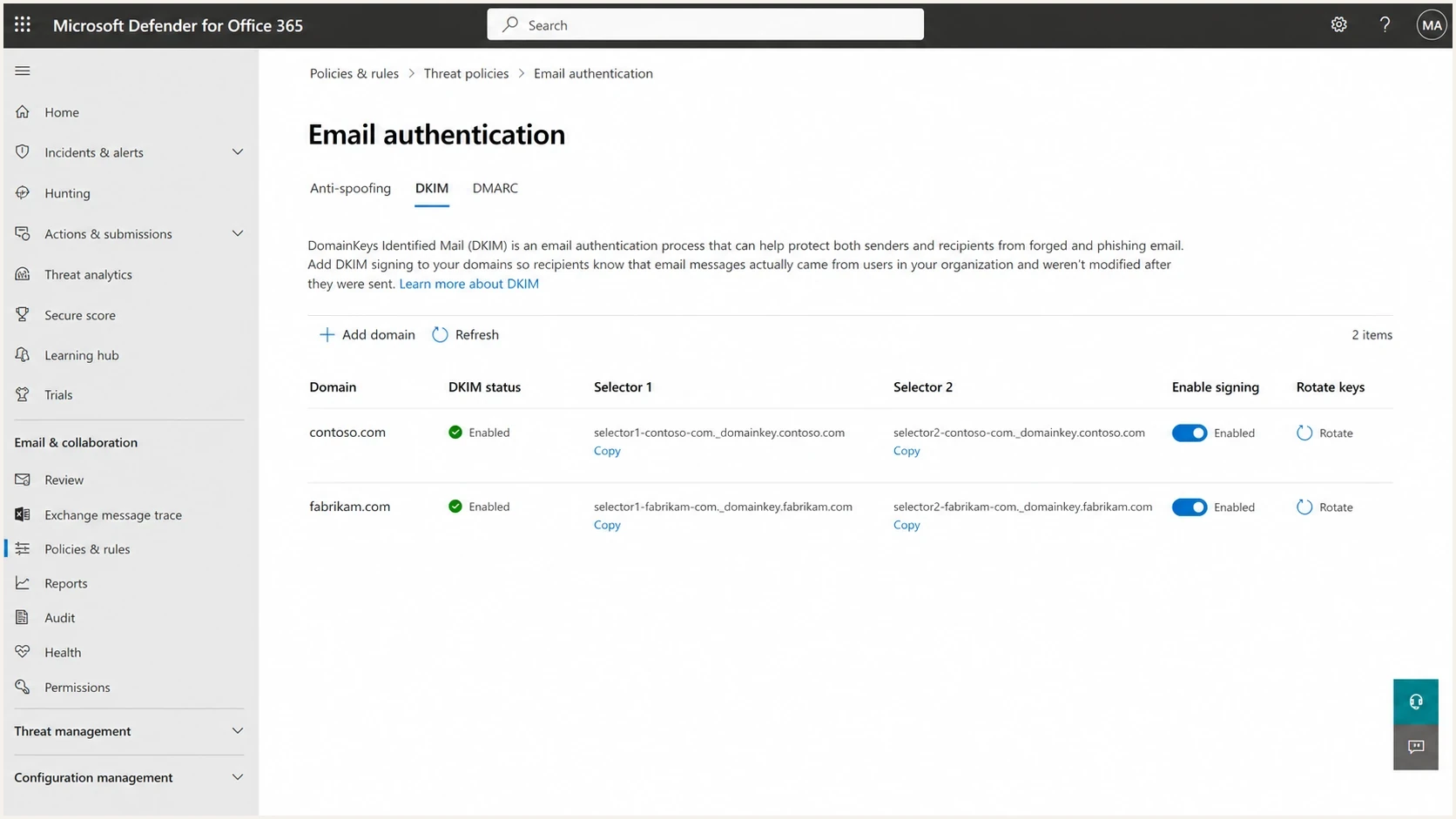 Microsoft Defender DKIM configuration screen for a sending domain.